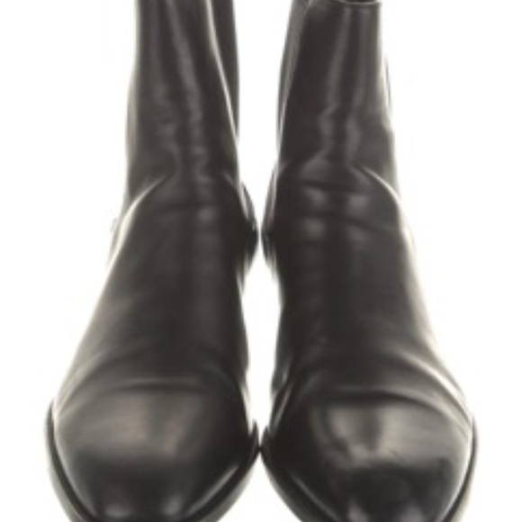 Men's Saint Laurent "Wyatt" Leather Chelsea Boot - Picture 2 of 7